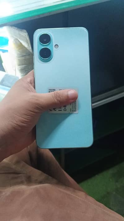 Tecno Spark Go 2