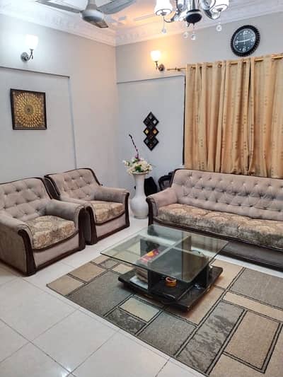 LEASE APARTMENT 900 SQFT 3RD FLOOR ON 70FT ROAD