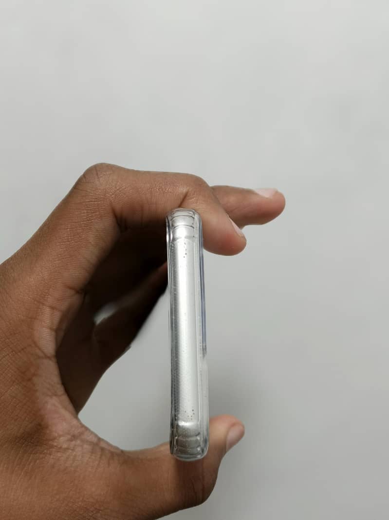 Apple iPhone SE 3