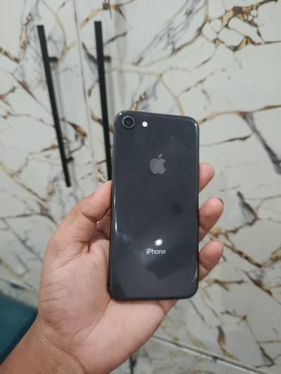 Apple iPhone 8
