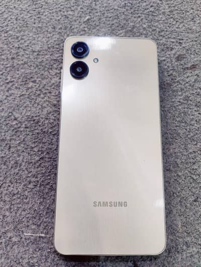 Samsung Mobile A06