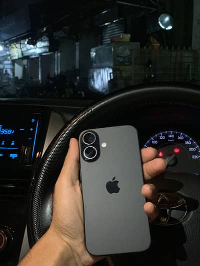 Apple iPhone 16
