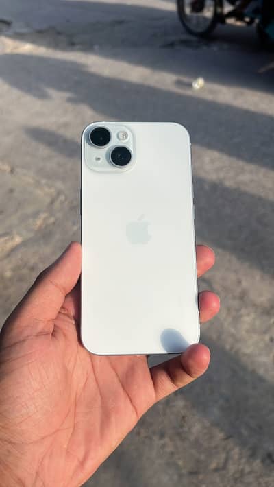 Apple iPhone 15