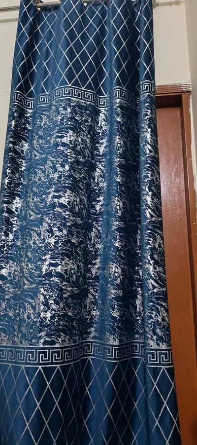 4 curtains