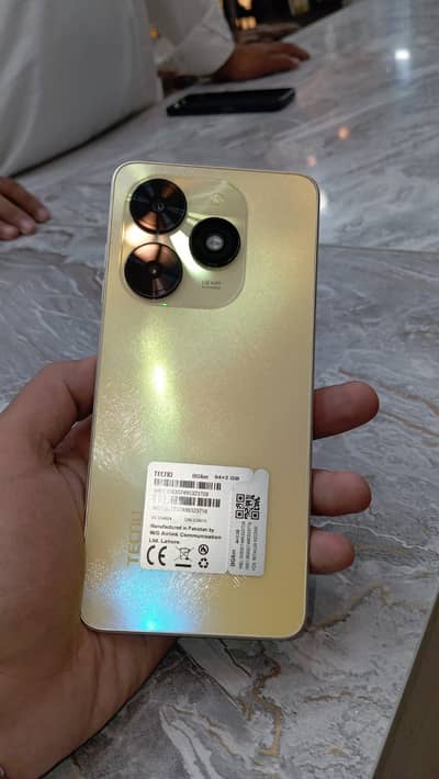 Tecno POP 8