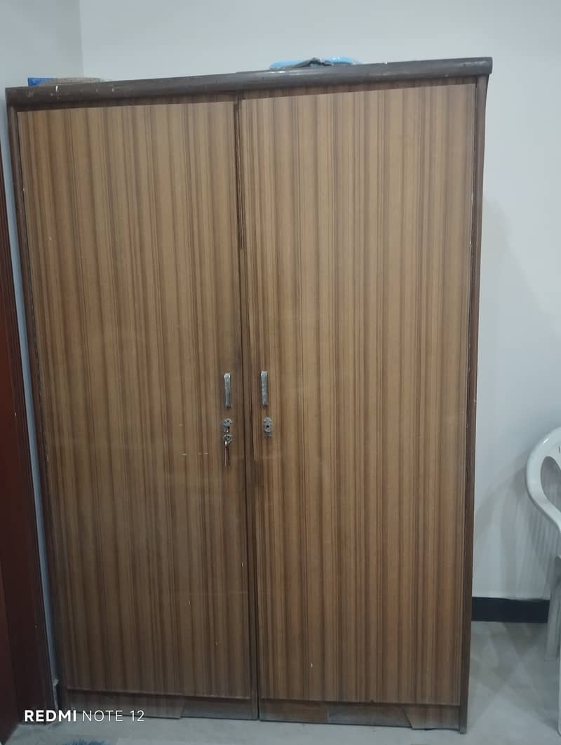 Bed & Wardrobe 3