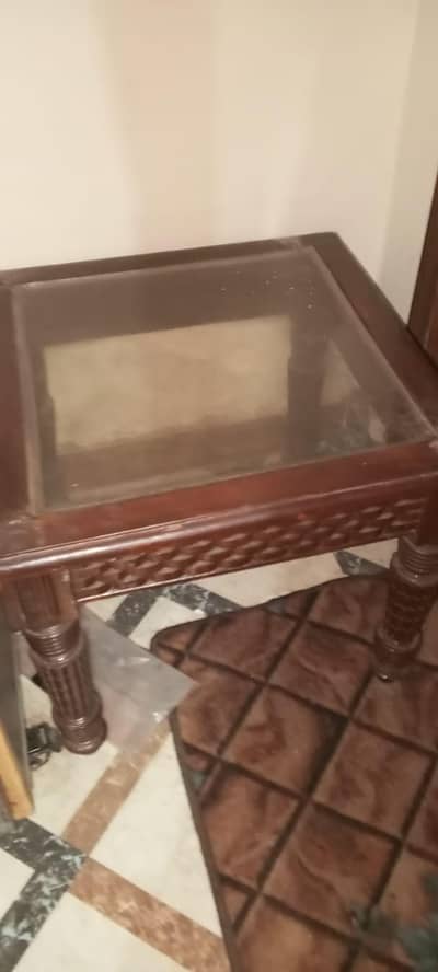 chinotti furniture ka Table ha 2