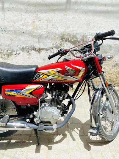 Honda CG 125 2025