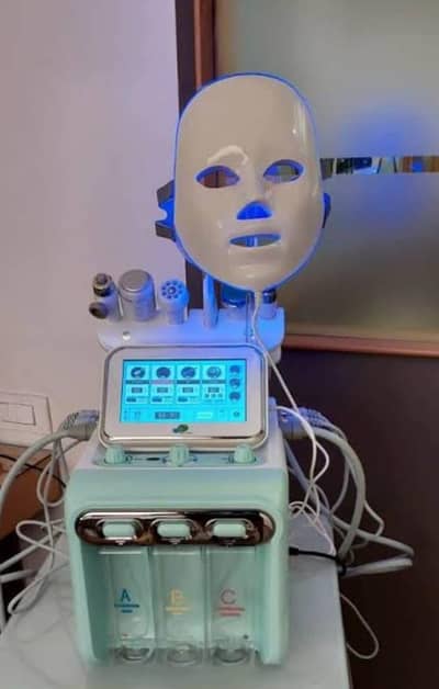Hydra facial machine