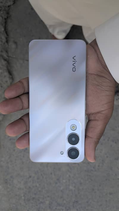 Vivo Y04 for sale