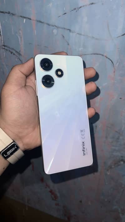 Infinix Hot 30   8/128. only phone