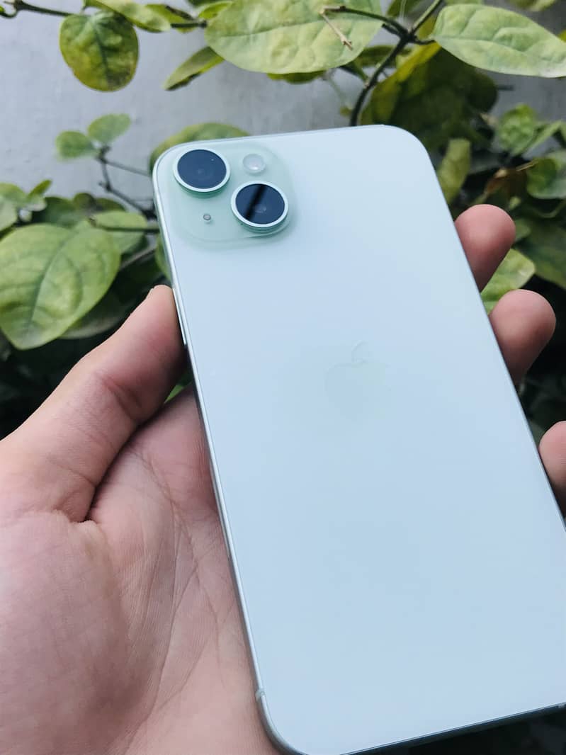 Apple iPhone 15 plus 3