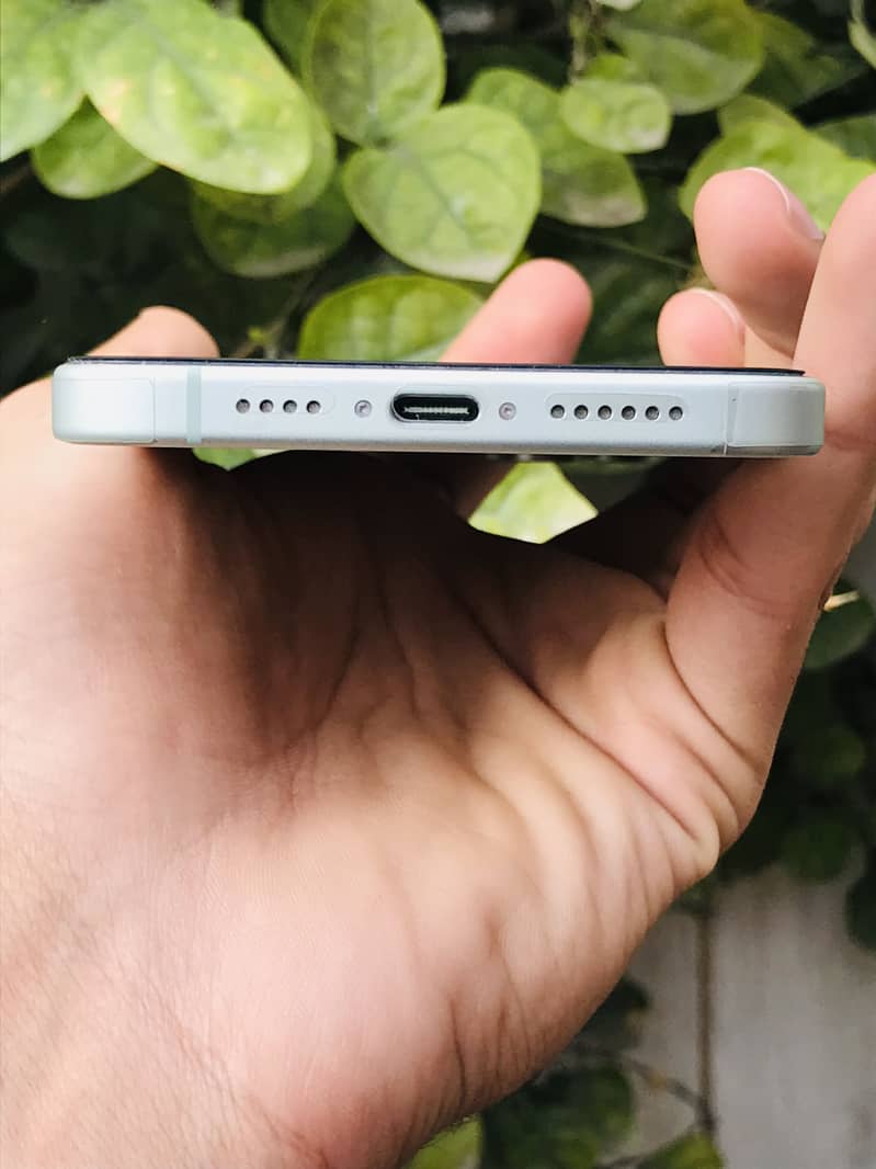 Apple iPhone 15 plus 5