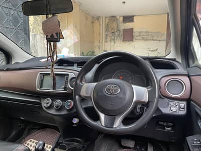 Toyota Vitz 2013