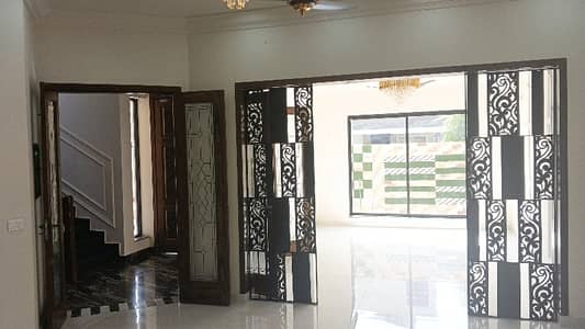10 Marla Spanish House For Sale In M Block
