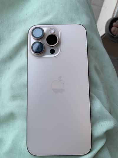 Apple iPhone 16 Pro Max