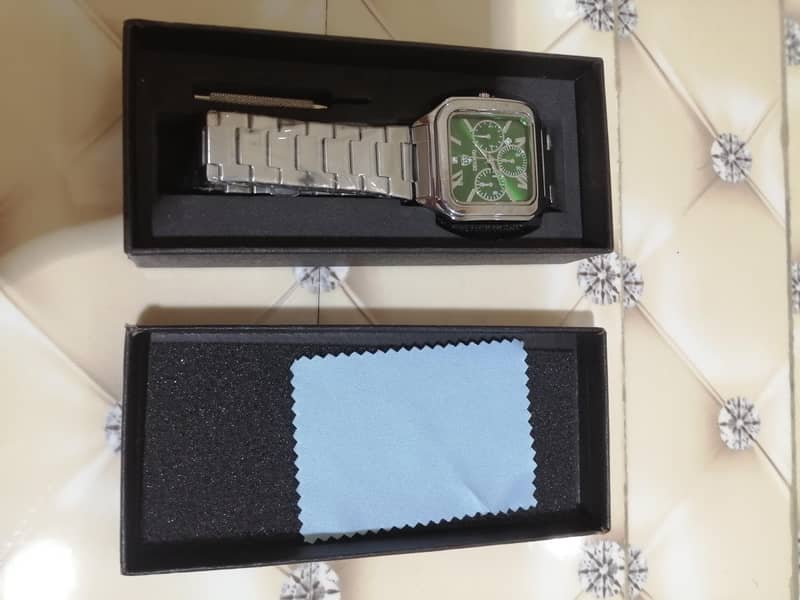 Dfarno watch available 1