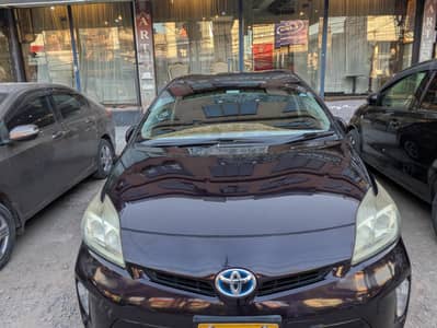 car available for rent with driver