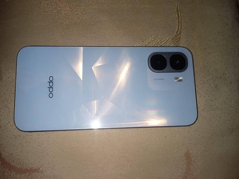 OPPO A6k 1