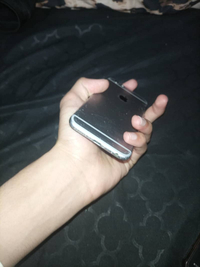 Apple iPhone 6 4