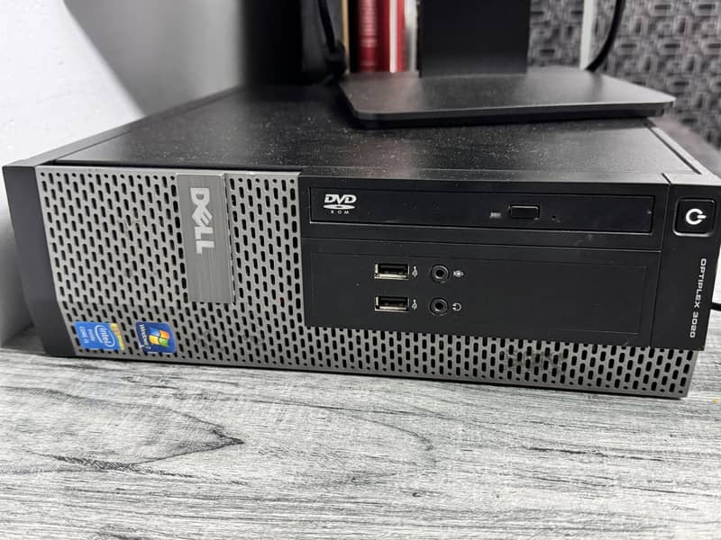Computer Dell + led 0
