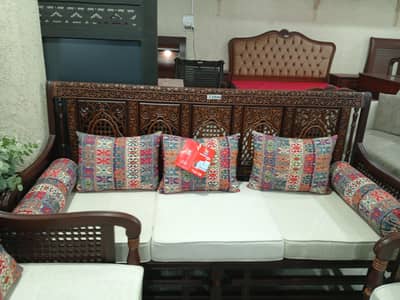 chinioti sofa
