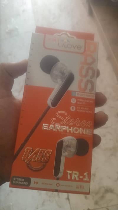 STEREO EARPHONE