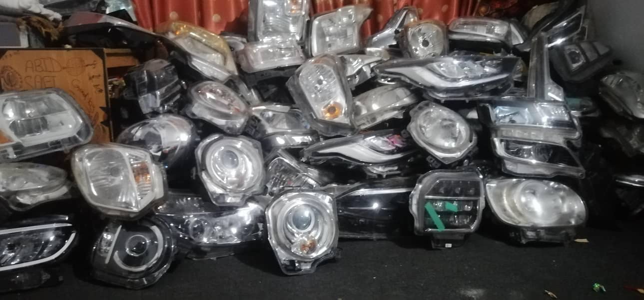 sara head lights 0