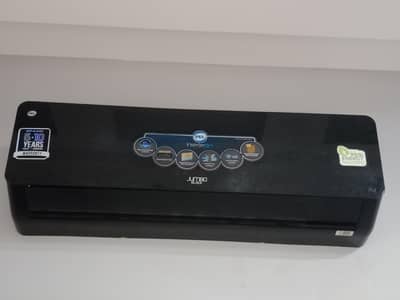 PEL black jambo AC 1.5 ton lush condition