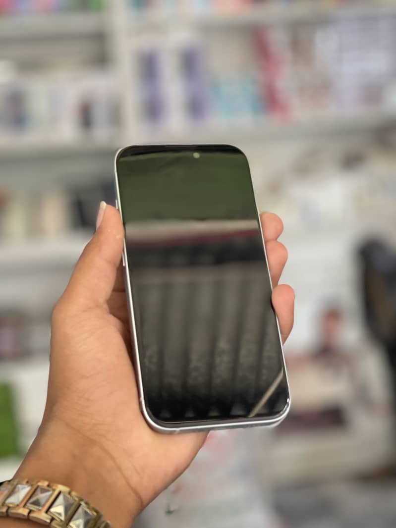 Apple iPhone 15 5