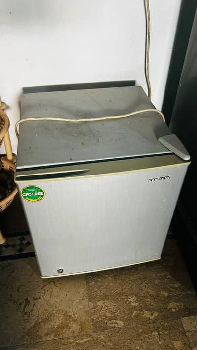 Samsung Mini Refrigerator_Perfect Piece