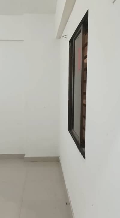 In Daniyal Residency Flat For sale Sized 1050 Square Feet