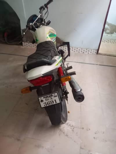 honda CB125F