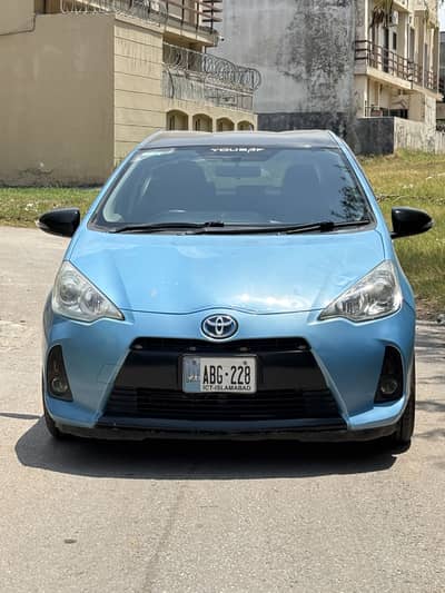 Toyota Aqua 2012