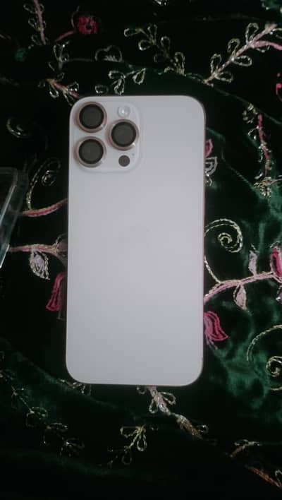 Apple iPhone 16 Pro Max