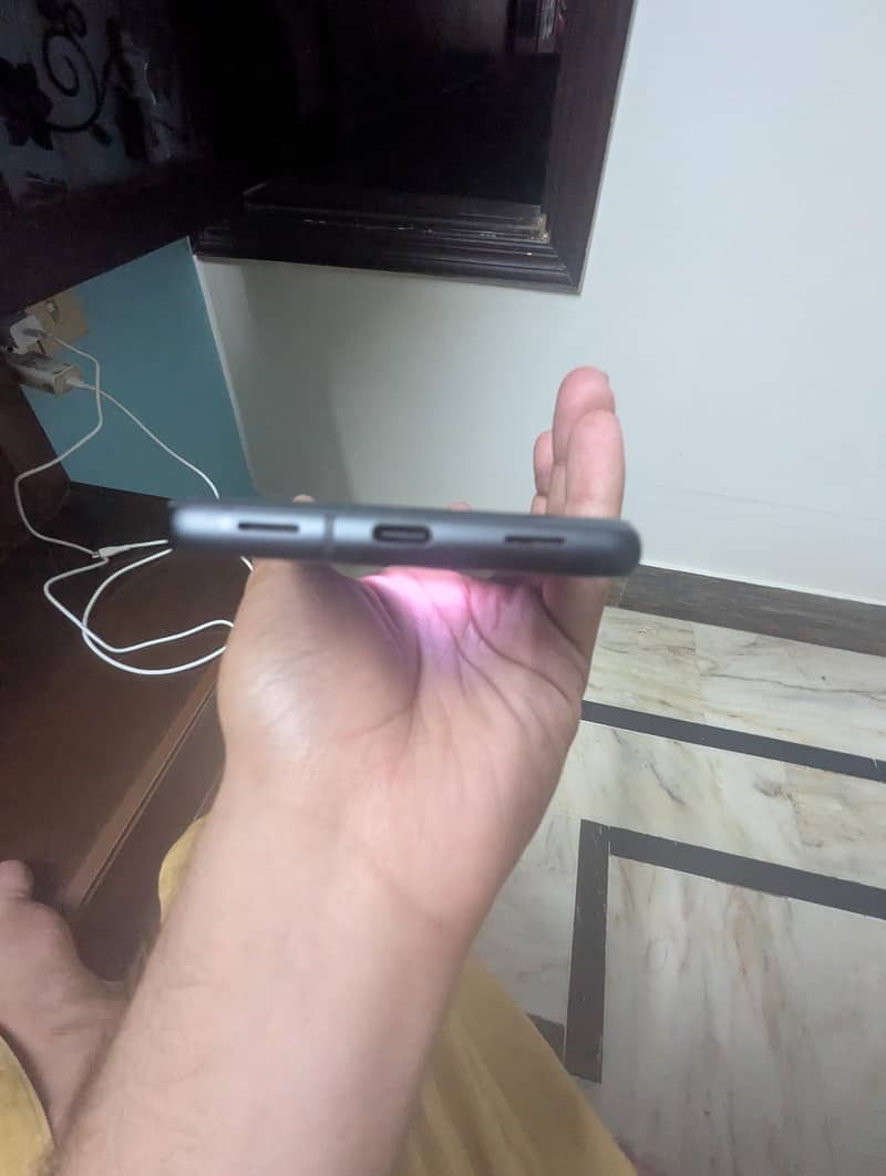Google Pixel 7a 3