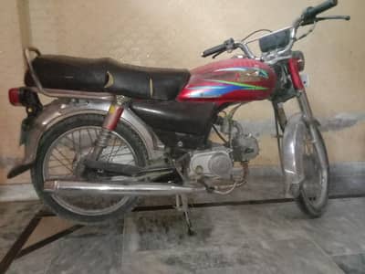 Road prince 2013/18 used but overall fit for sale on urgent basis