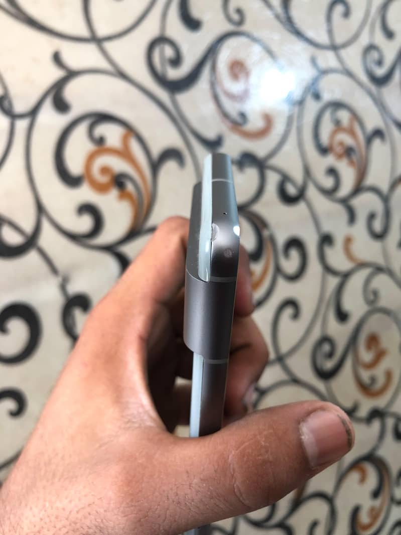 Google Pixel 8 3