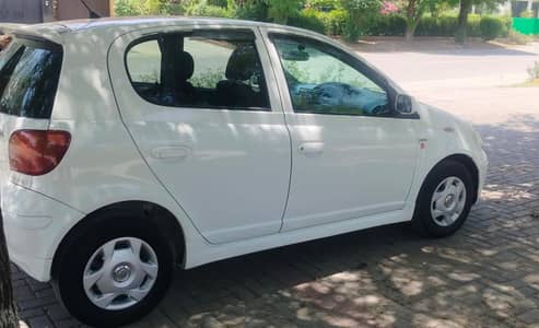 Toyota Vitz 2003