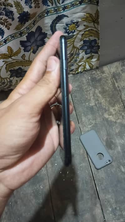 Apple iPhone 7
