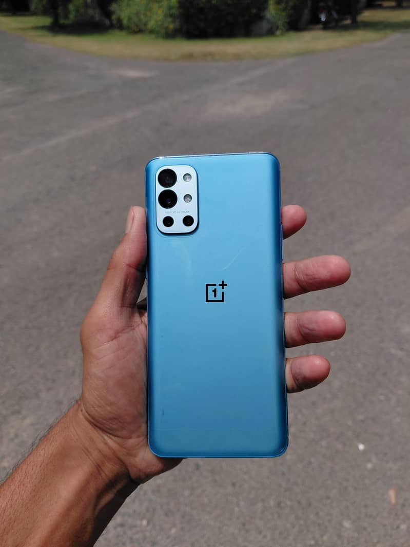 One Plus 9R 0