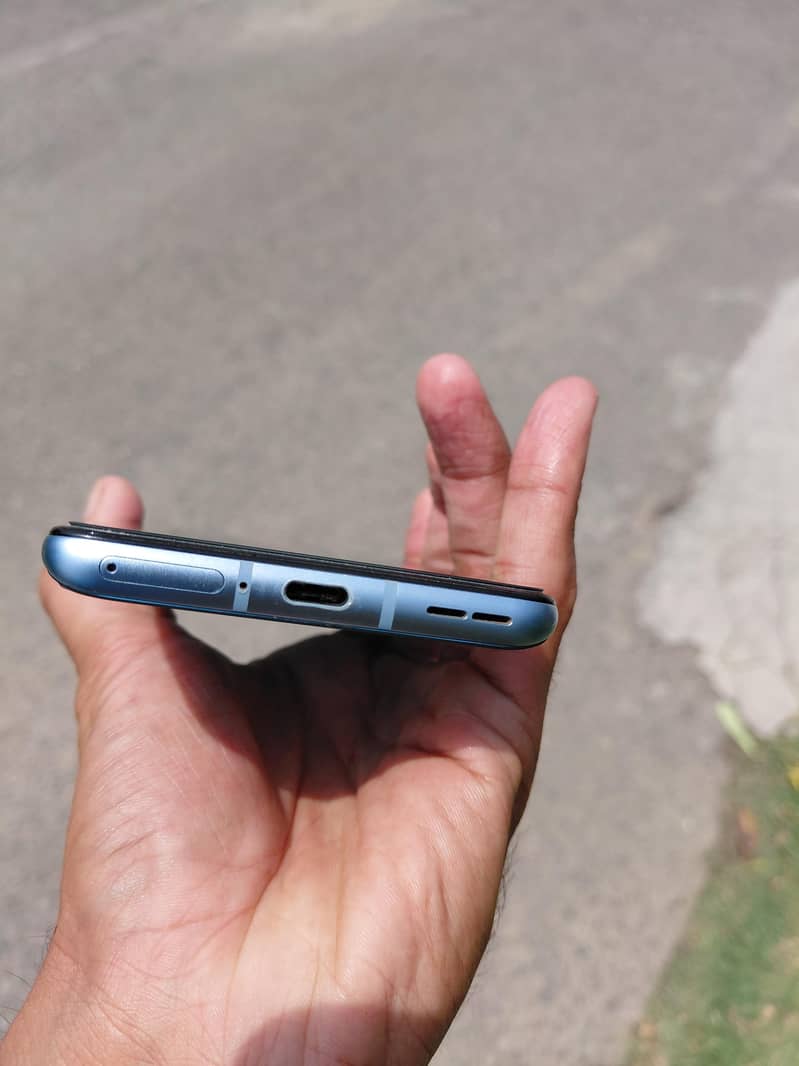 One Plus 9R 3