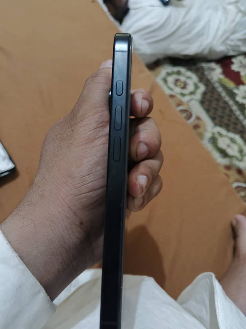 iPhone 16pro 2