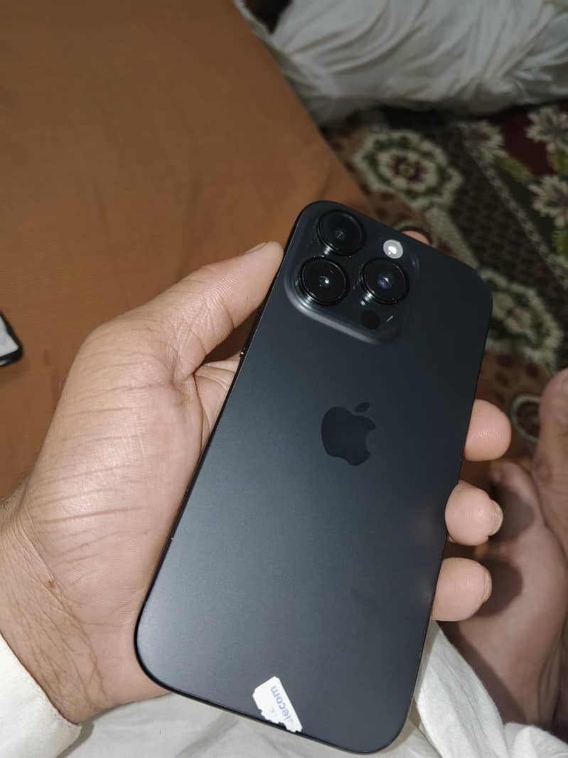 iPhone 16pro 4