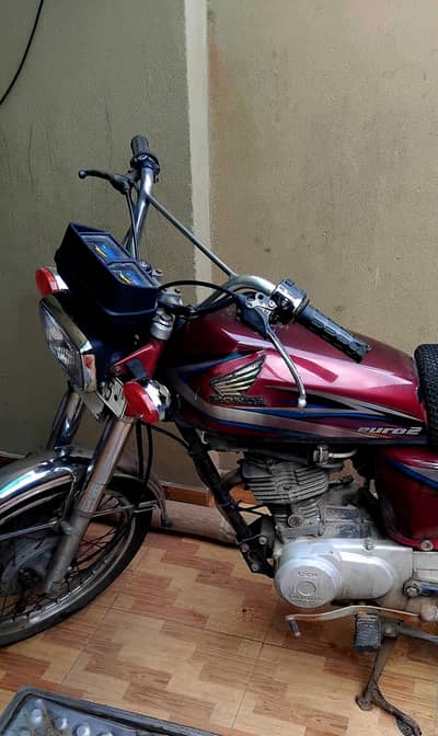 Honda 125 ( 2015) Neat and clean