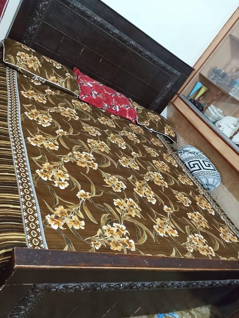 Double Bed 0