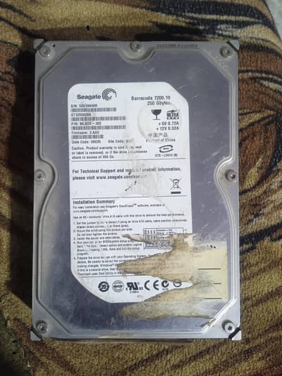 Seagate Barracuda 7200.10 250GB Internal Hard Drive (IDE/PATA)