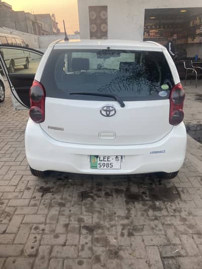 Toyota Passo 2011