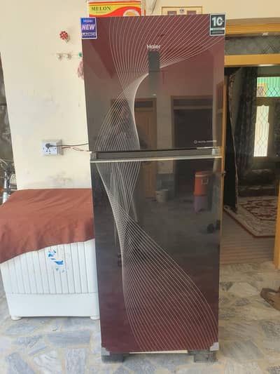 Haier Digital Refrigerator Inverter - model HRF-438