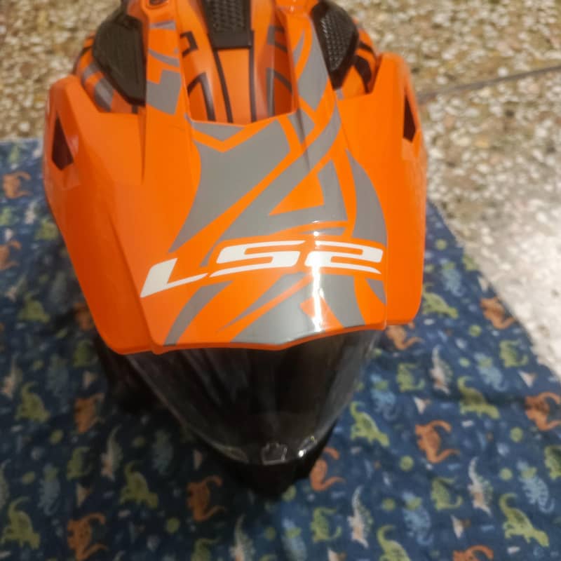 ls2 helmet 1